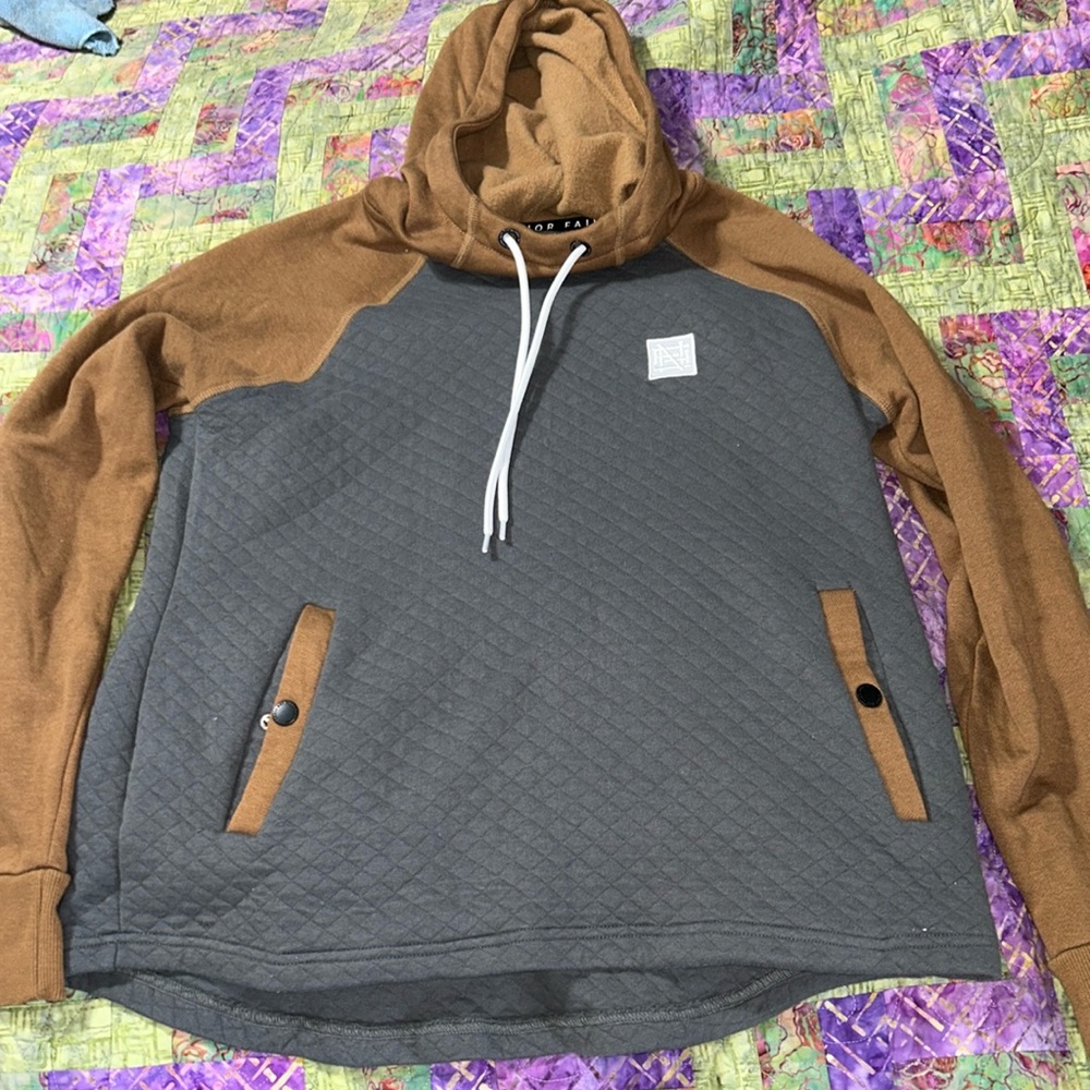 FLAG NOR FAIL pull over size M excellent condition!